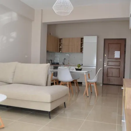 Saint Tropez Daire Saranda