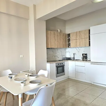 Saint Tropez Daire Saranda