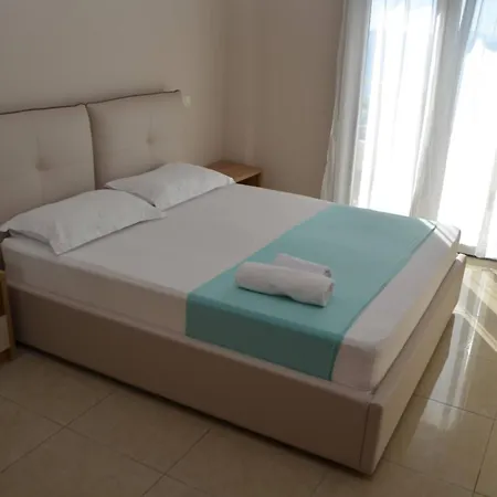 Saint Tropez * Σαράντα